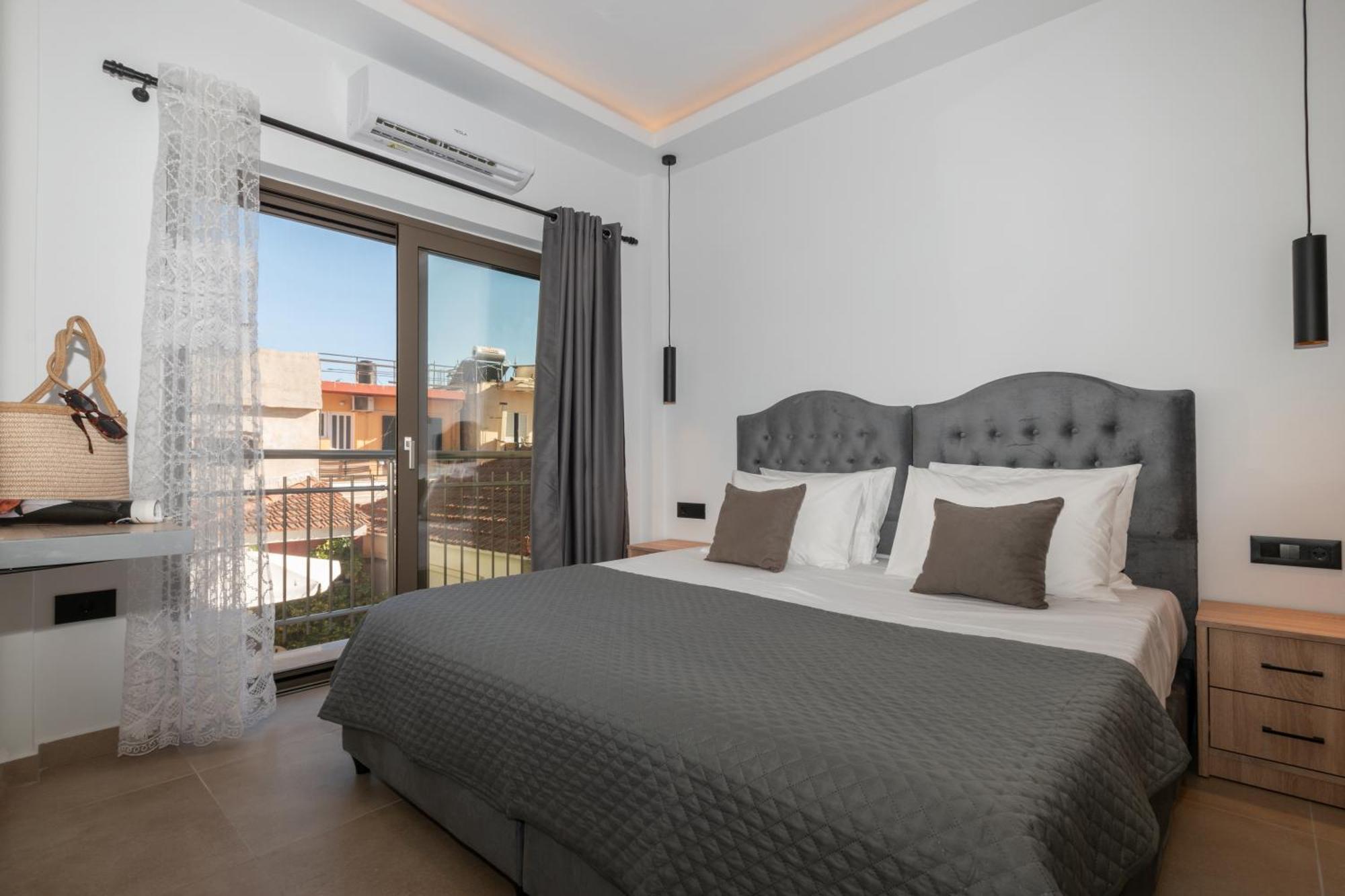 Center B Apartment *